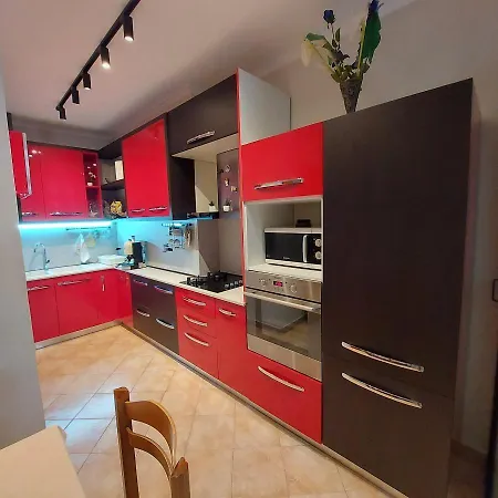 Apartamento Cozy 1-bedroom Near The Center Of Tirana. Tirana