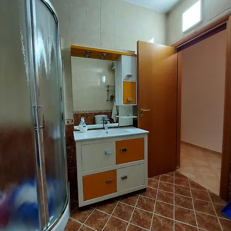 Cozy 1-bedroom Near The Center Of Tirana. * Tirana